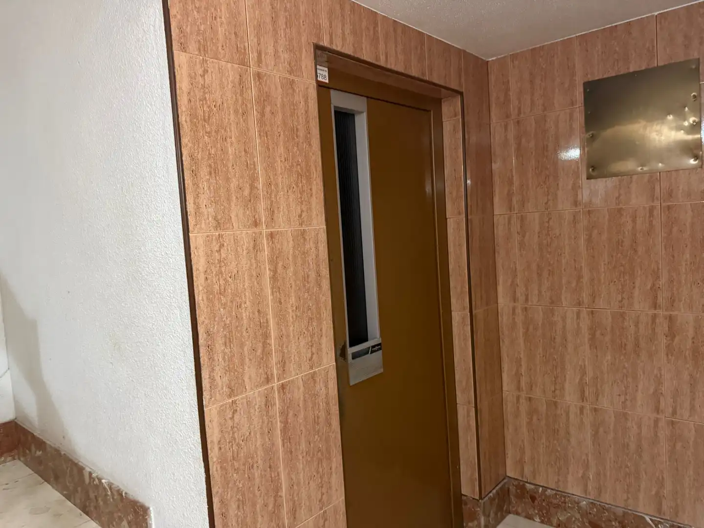 Flat for sale in Redován  with Air Conditioner, Furnished and Balcony