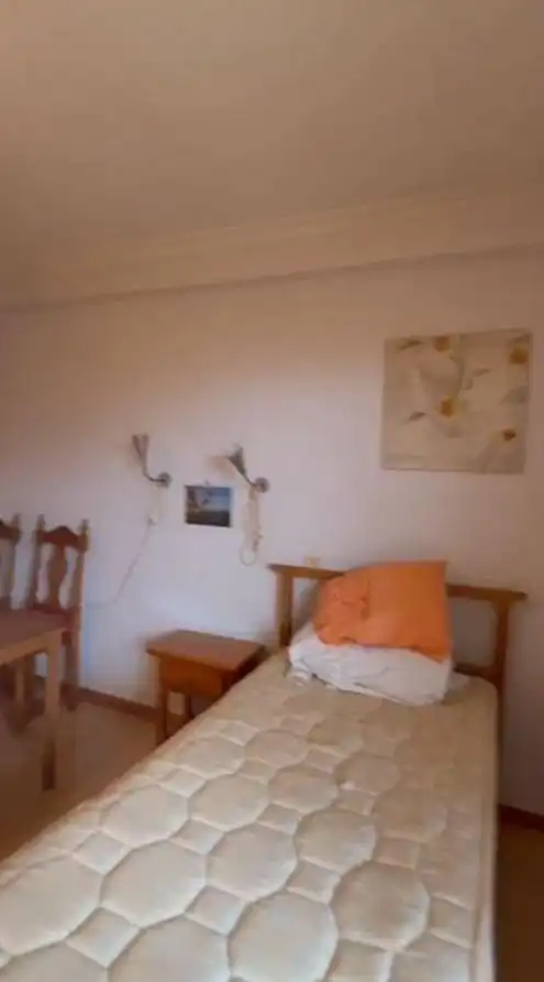 Schlafzimmer von Wohnung zum Verkauf in Torrevieja mit Klimaanlage, Terrasse und Möbliert