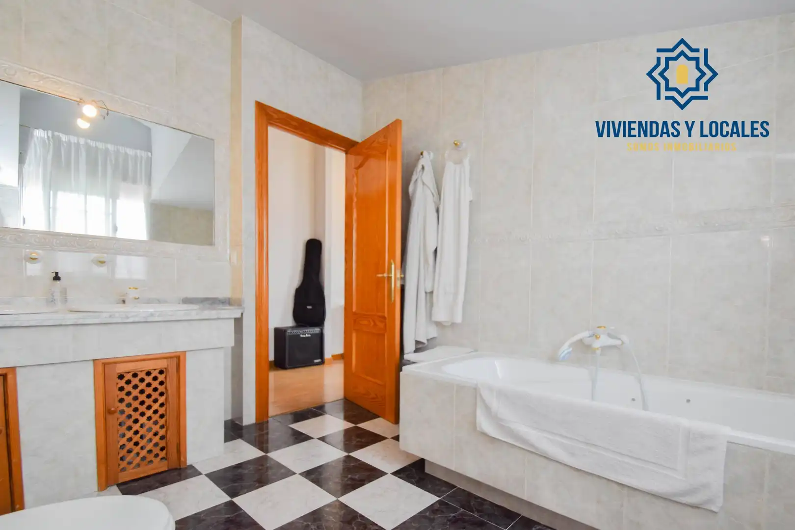 Detached house with pool for sale in Calle de Malacavi, imagen 33