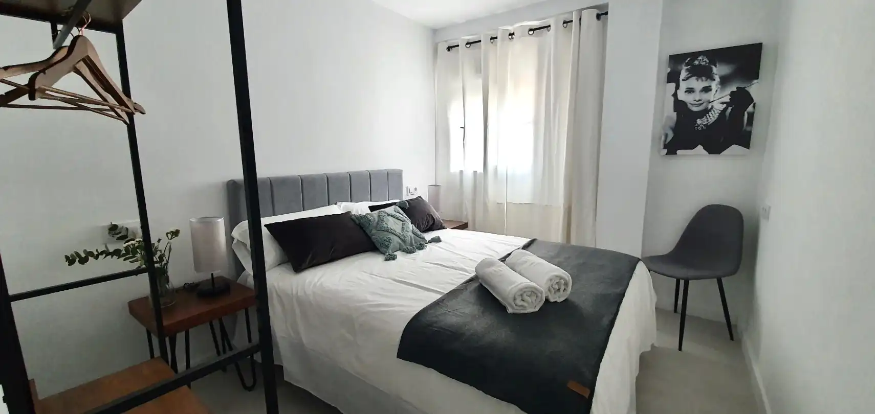 Bedroom of Flat for rent in El Puerto de Santa María