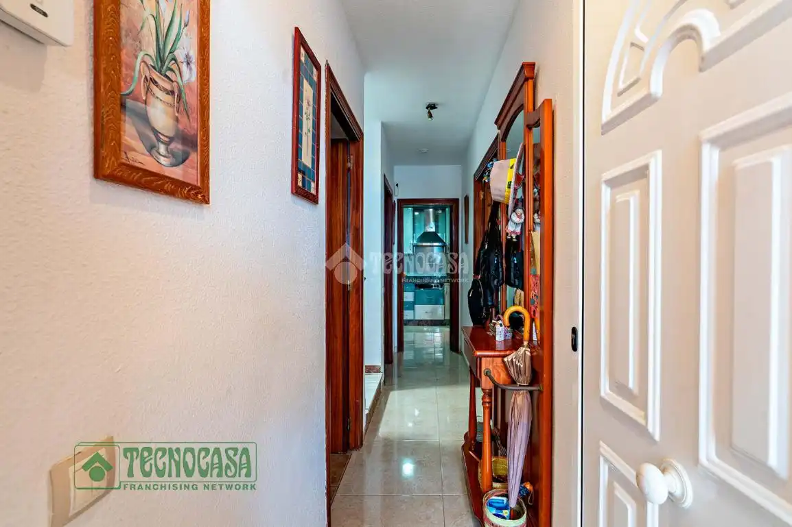 Casa adosada en venta en Roquetas de Mar