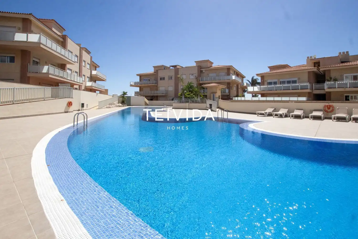 Swimming pool of Flat for sale in San Miguel de Abona  with Air Conditioner, Terrace and Storage room