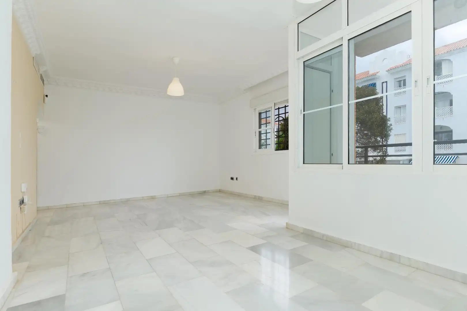 Apartment with terrace for sale in El Pinillo, imagen 5