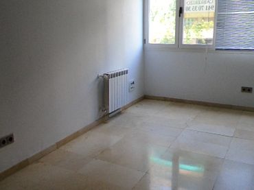 Ufficio con ascensore in affitto a Calle General Vara de Rey 43