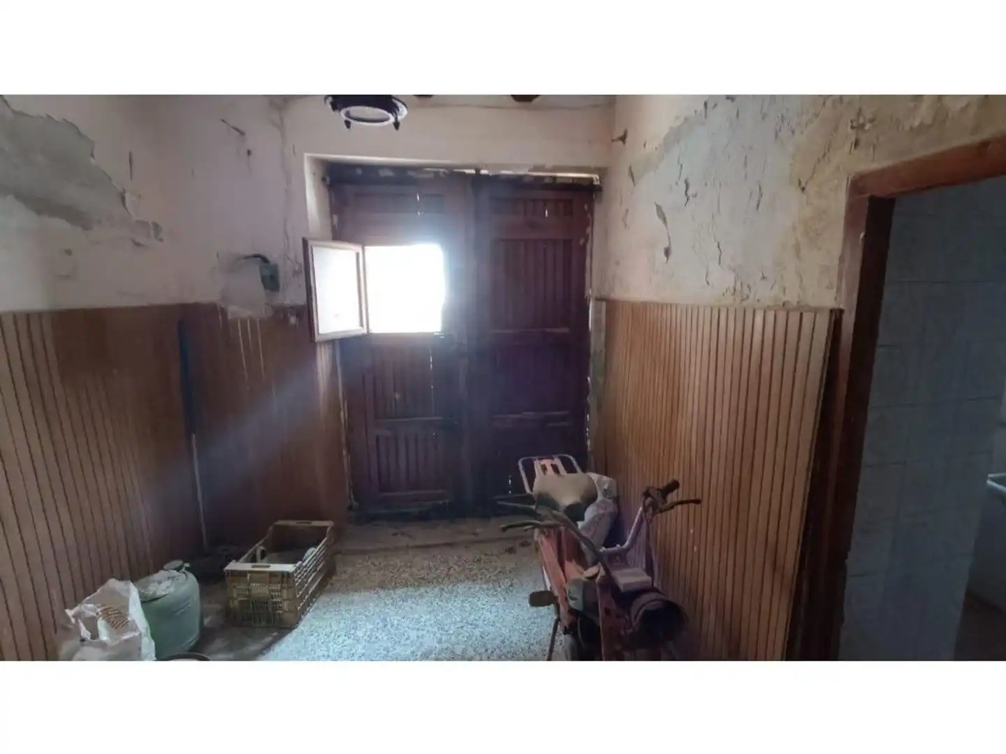 Casa o xalet en venda en Villar del Arzobispo amb Terrassa i Balcó