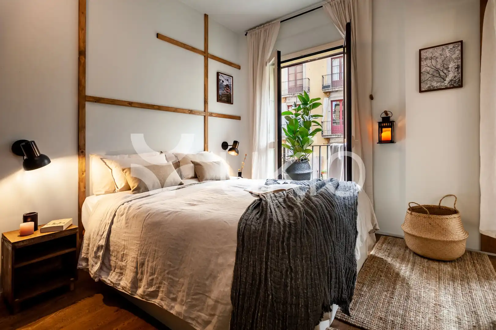 Dormitori de Apartament de lloguer en Barcelona amb Aire condicionat, Moblat i Forn