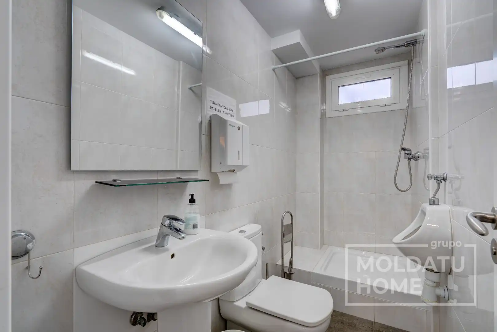 Baño de Nave industrial en venta en Hernani