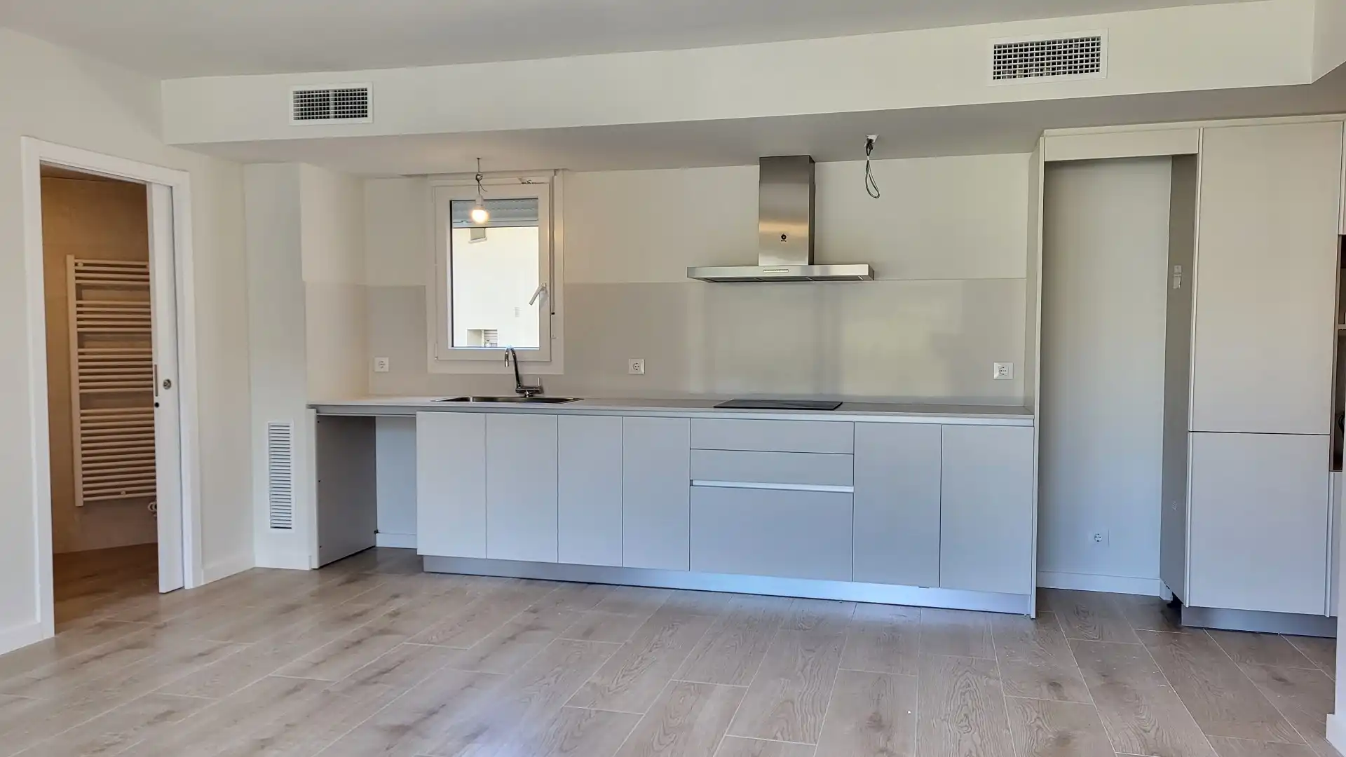 Cuina de Pis en venda en Olot amb Calefacció i Terrassa