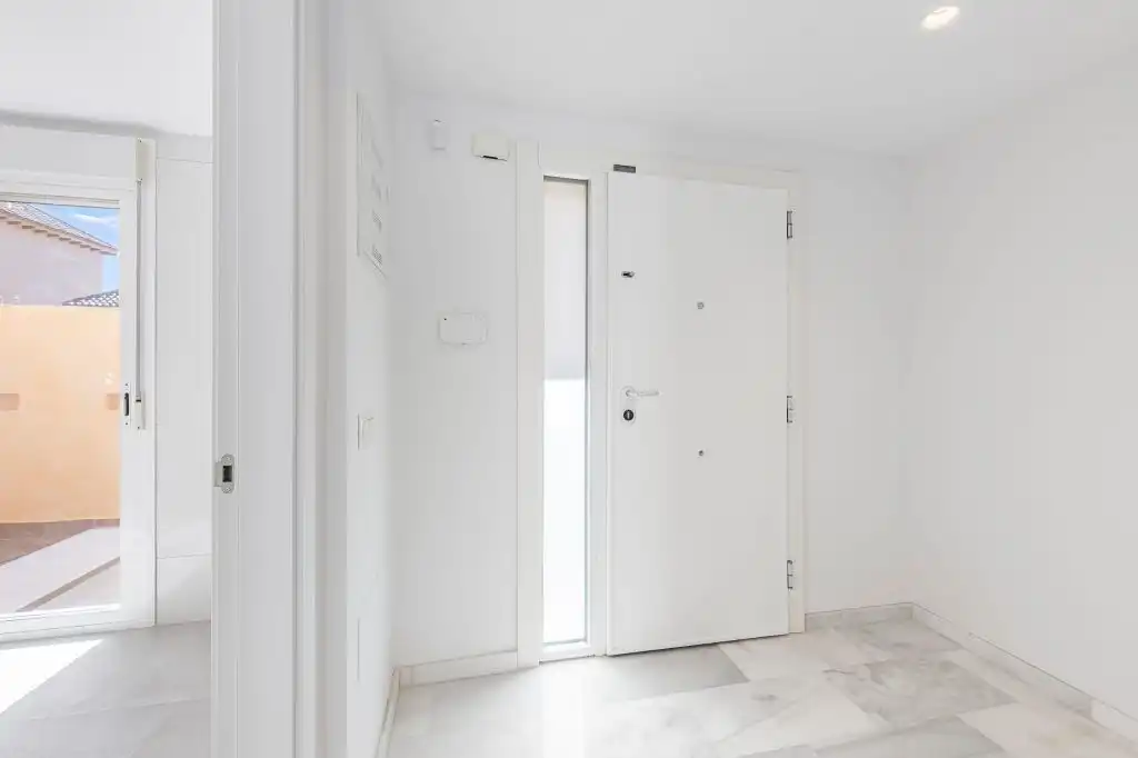 Terraced house with pool for sale in Calle Adarves de Calypso, imagen 28