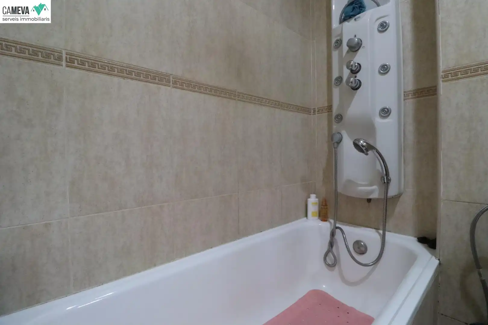 Baño de Piso en venta en Sabadell con Aire acondicionado, Calefacción y Parquet