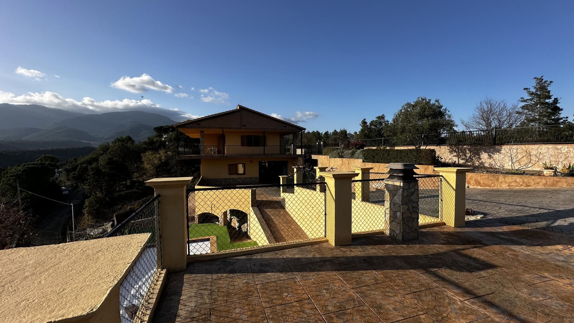Exterior view of House or chalet for sale in Riells i Viabrea  with Heating
