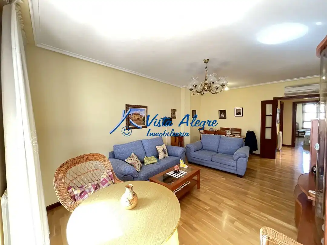 Living room of Flat for sale in Haro  with Air Conditioner, Heating and Parquet flooring