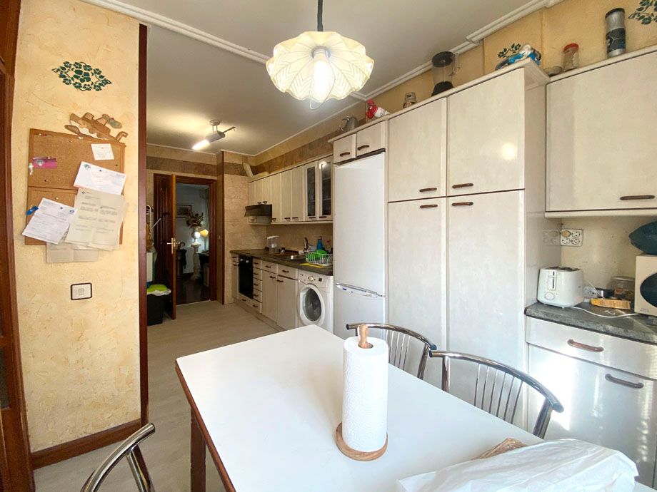 Kitchen of Flat for sale in Vitoria - Gasteiz  with Heating, Parquet flooring and Terrace