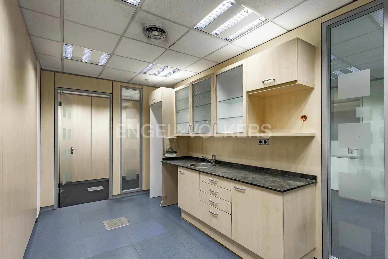 Office space with lift to rent in Zona Industrial, imagen 35