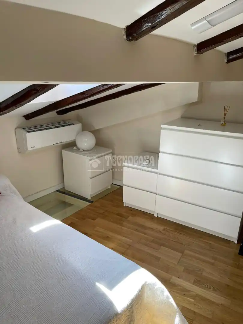 Habitación de Piso en venta en Madrid con Aire acondicionado y Calefacción