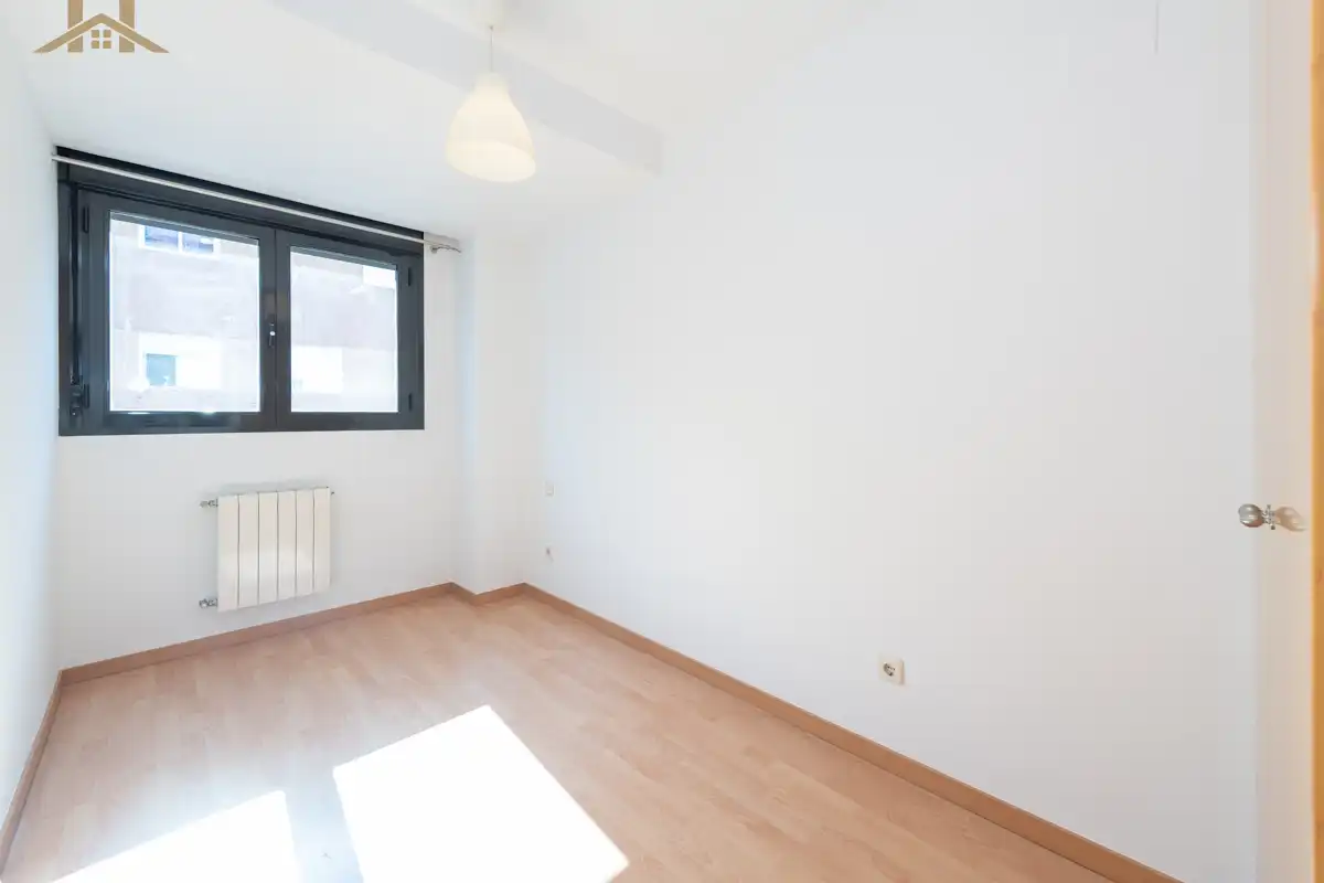 Bedroom of Flat for sale in Pinto  with Air Conditioner, Heating and Storage room