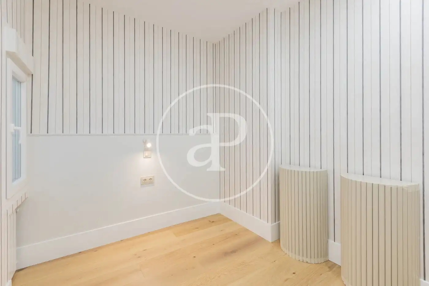 Flat for sale in Madrid  with Air Conditioner and Heating