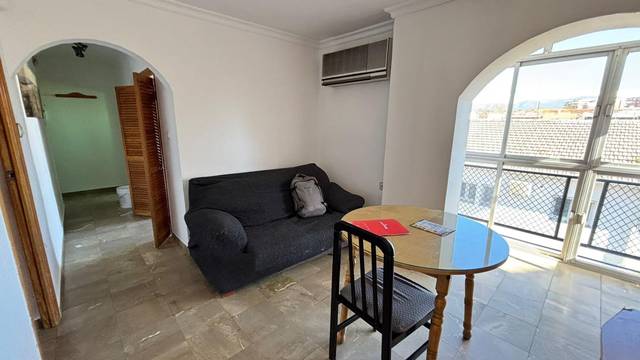 Piso en Venta en Calle Calle Sagrada Familia en Angustias - Chana - Encina