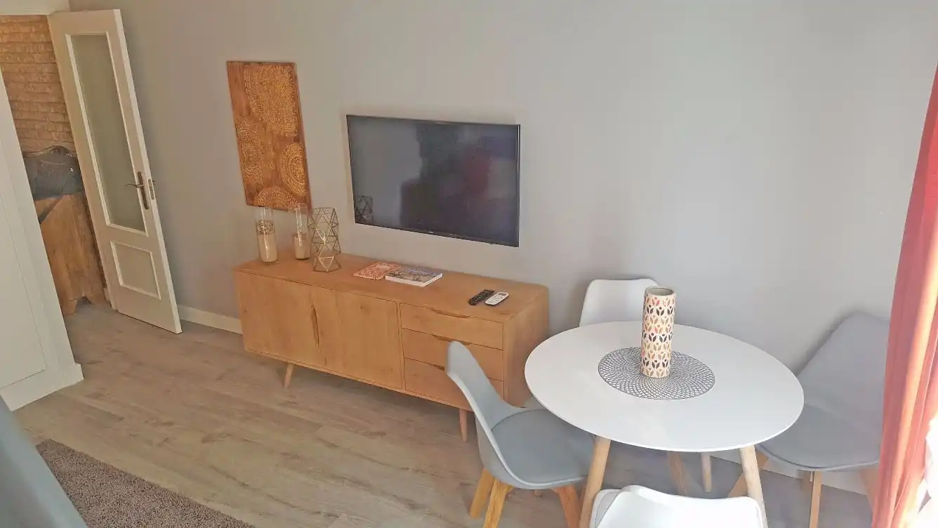 Comedor de Ático de alquiler en Madrid con Aire acondicionado, Calefacción y Amueblado