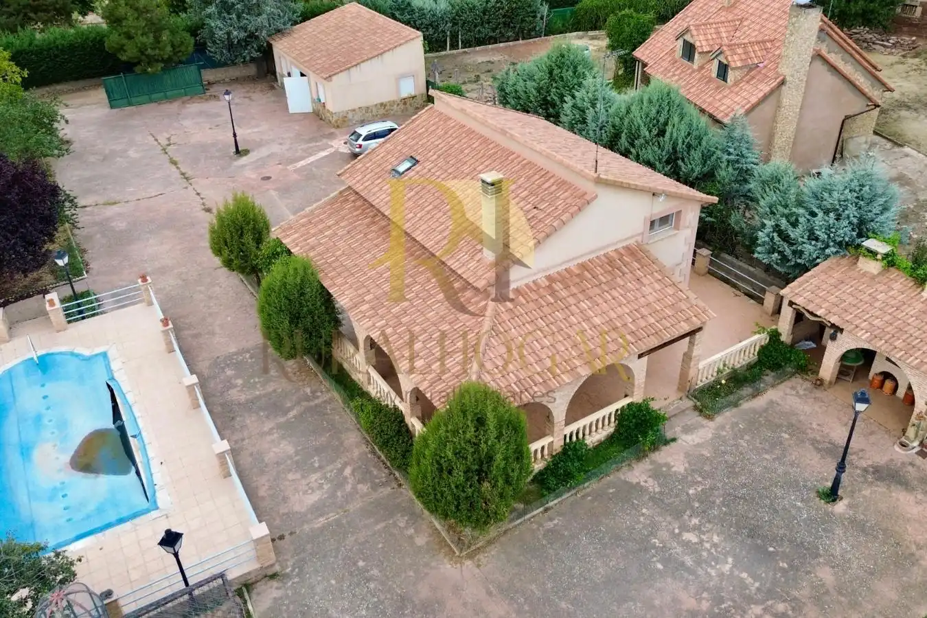Exterior view of Houses for sale in Molina de Aragón  with Private garden, Parquet flooring and Storage room