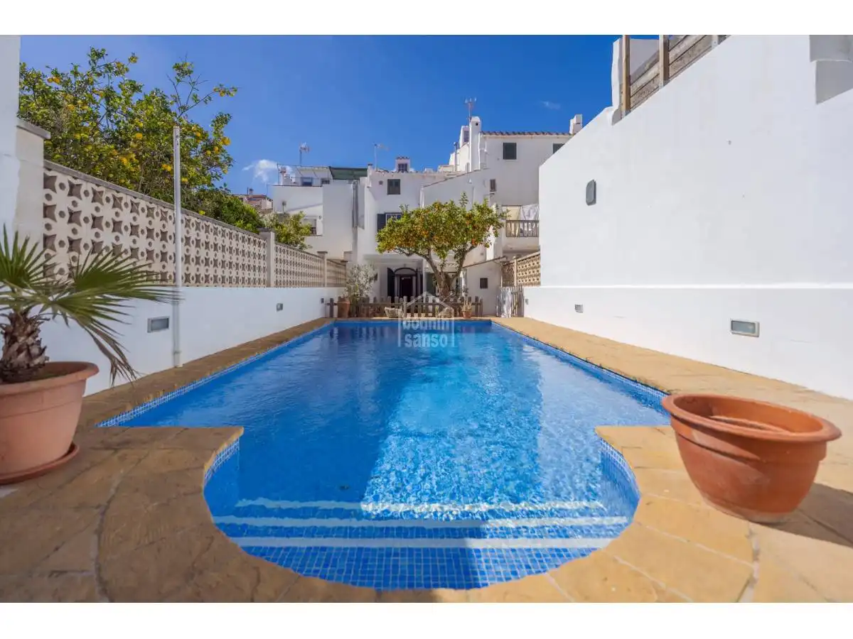 Villa mit Pool zum Verkauf in Maó ciutat