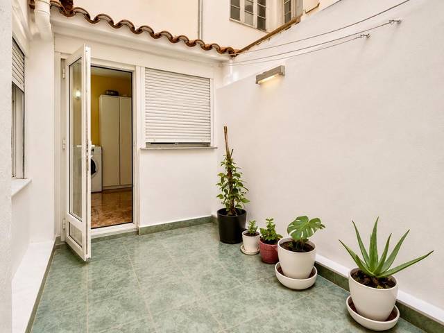 Piso en Venta en  DEMOCRACIA en Nou Moles