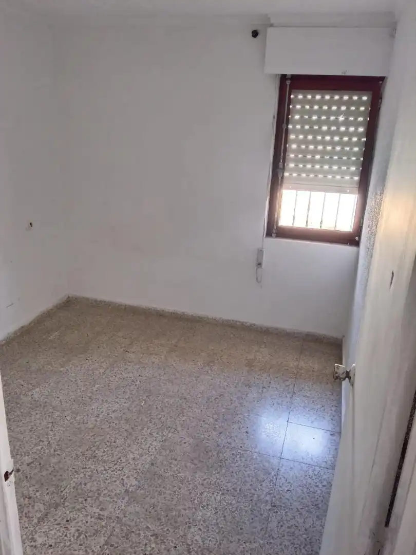 House for sale in Calle Otoño 92, imagen 2