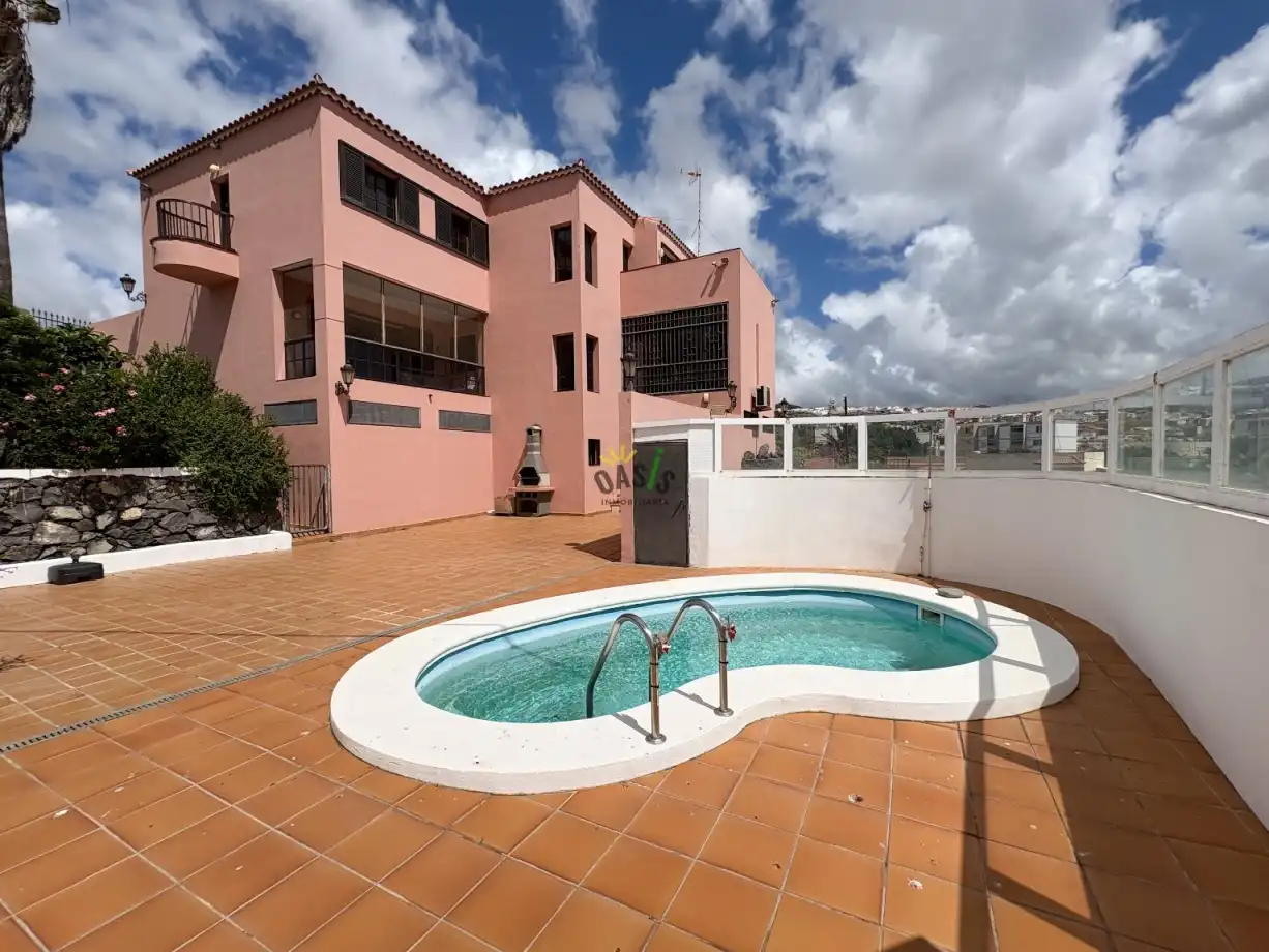 Piscina de Casa o chalet en venta en Santa Cruz de Tenerife con Terraza, Trastero y Piscina