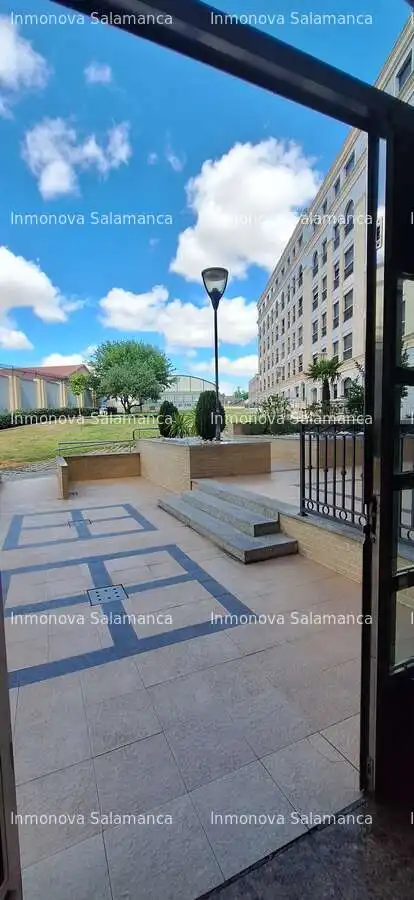 Terrassa de Pis de lloguer en Salamanca amb Calefacció, Moblat i Piscina comunitària
