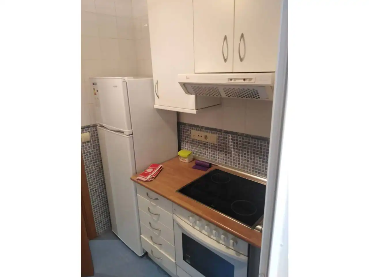 Apartamento de alquiler en Calle COVARRUBIAS, Avenida Europa - San Antón