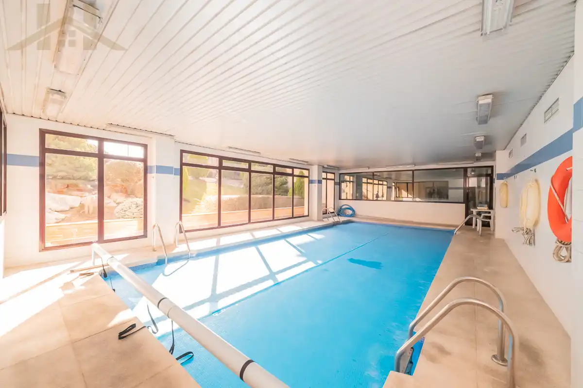 Piscina de Àtic en venda en Boadilla del Monte amb Aire condicionat, Calefacció i Parquet
