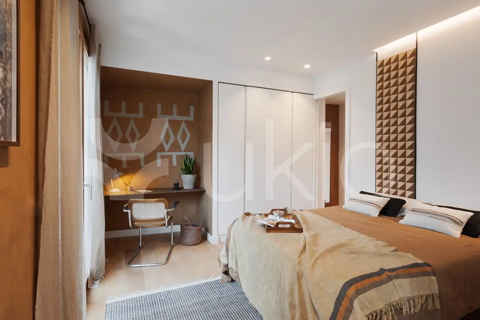 Schlafzimmer von Wohnung zur Miete in Barcelona mit Klimaanlage, Terrasse und Schwimmbad