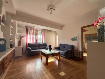 Appartamento con balcone in vendita a Calle Ronda del Salvador