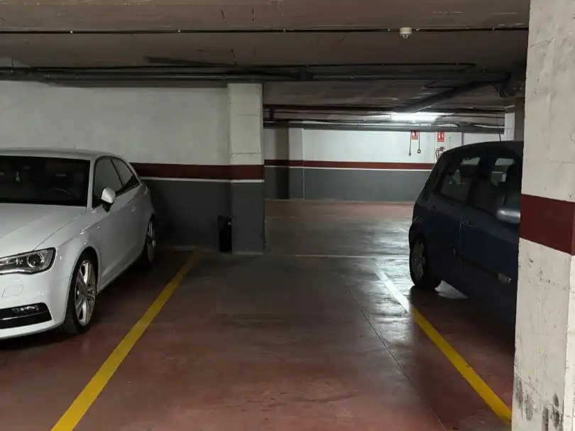 Parking de Garaje de alquiler en Olesa de Montserrat, Barcelona