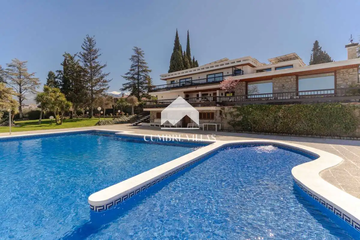 Garden of Houses for sale in Gójar  with Heating, Private garden and Terrace