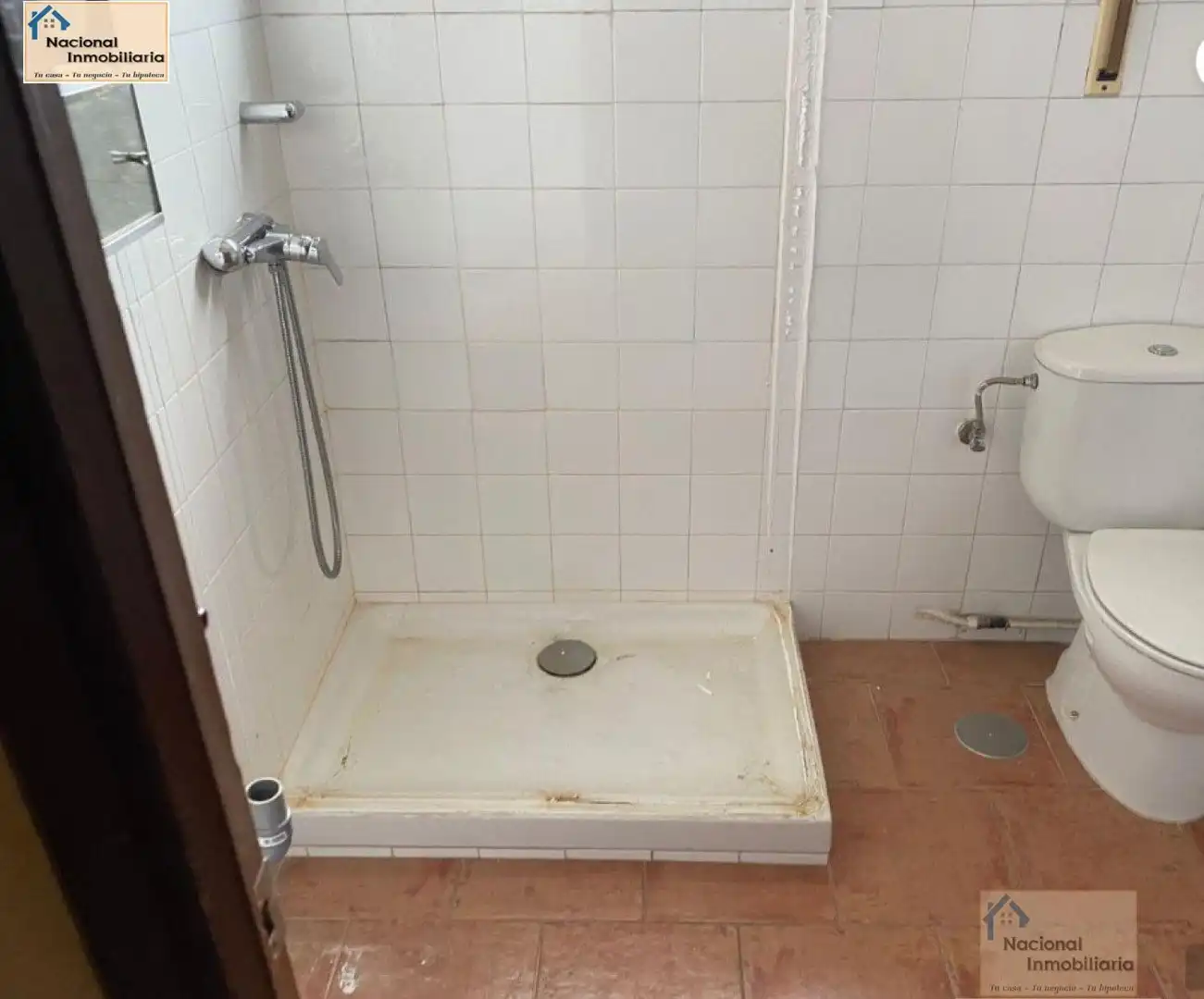 Baño de Piso en venta en Segovia con Calefacción y Alarma