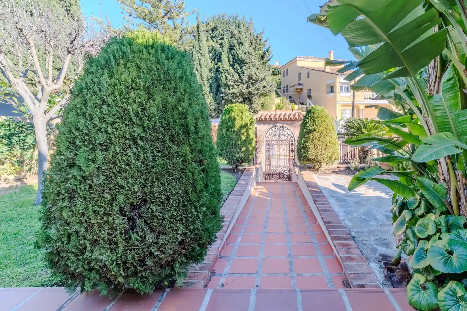 Garden of Houses for sale in Rincón de la Victoria  with Air Conditioner, Terrace and Storage room