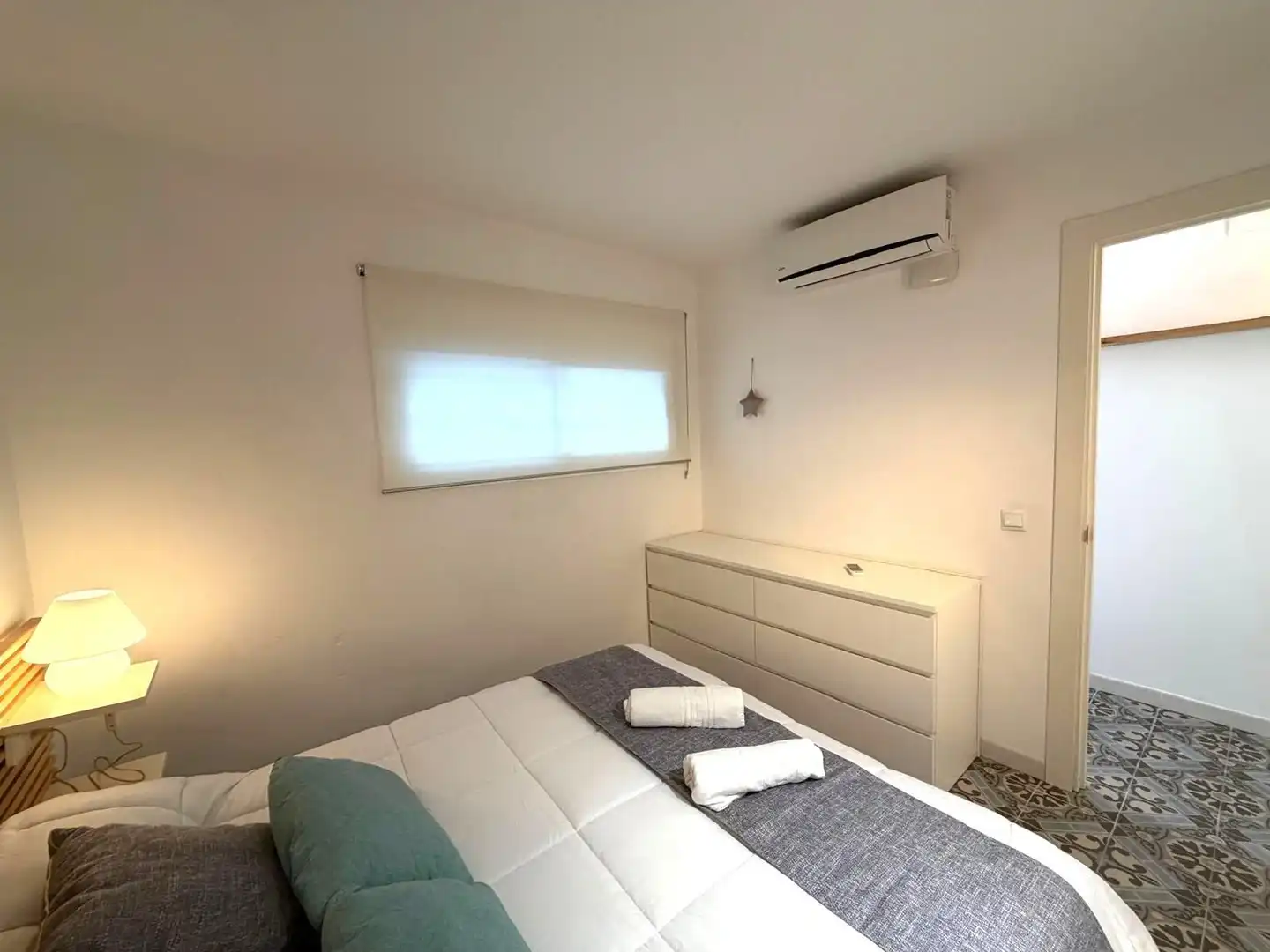Dormitori de Apartament en venda en Salou amb Aire condicionat i Terrassa