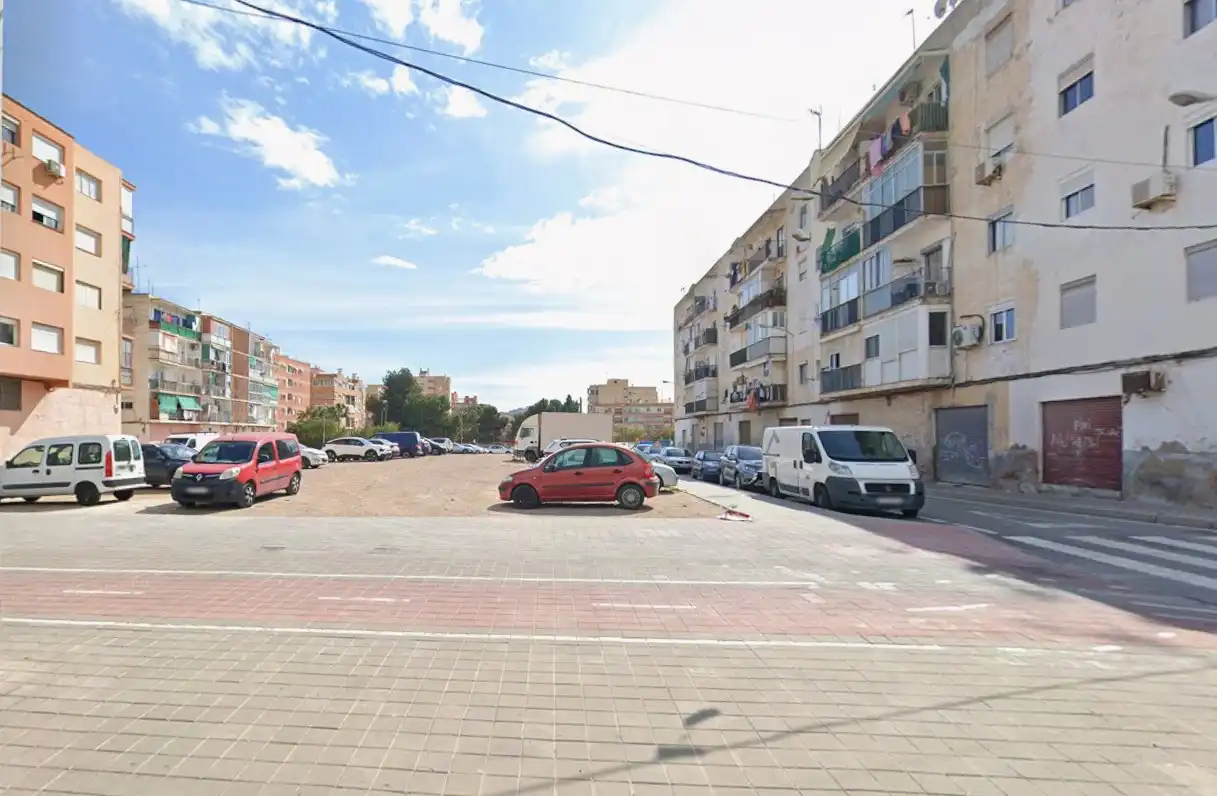Wohnbaugrundstück zum Verkauf in Calle Diputado José Luis Barceló 18, imagen 3