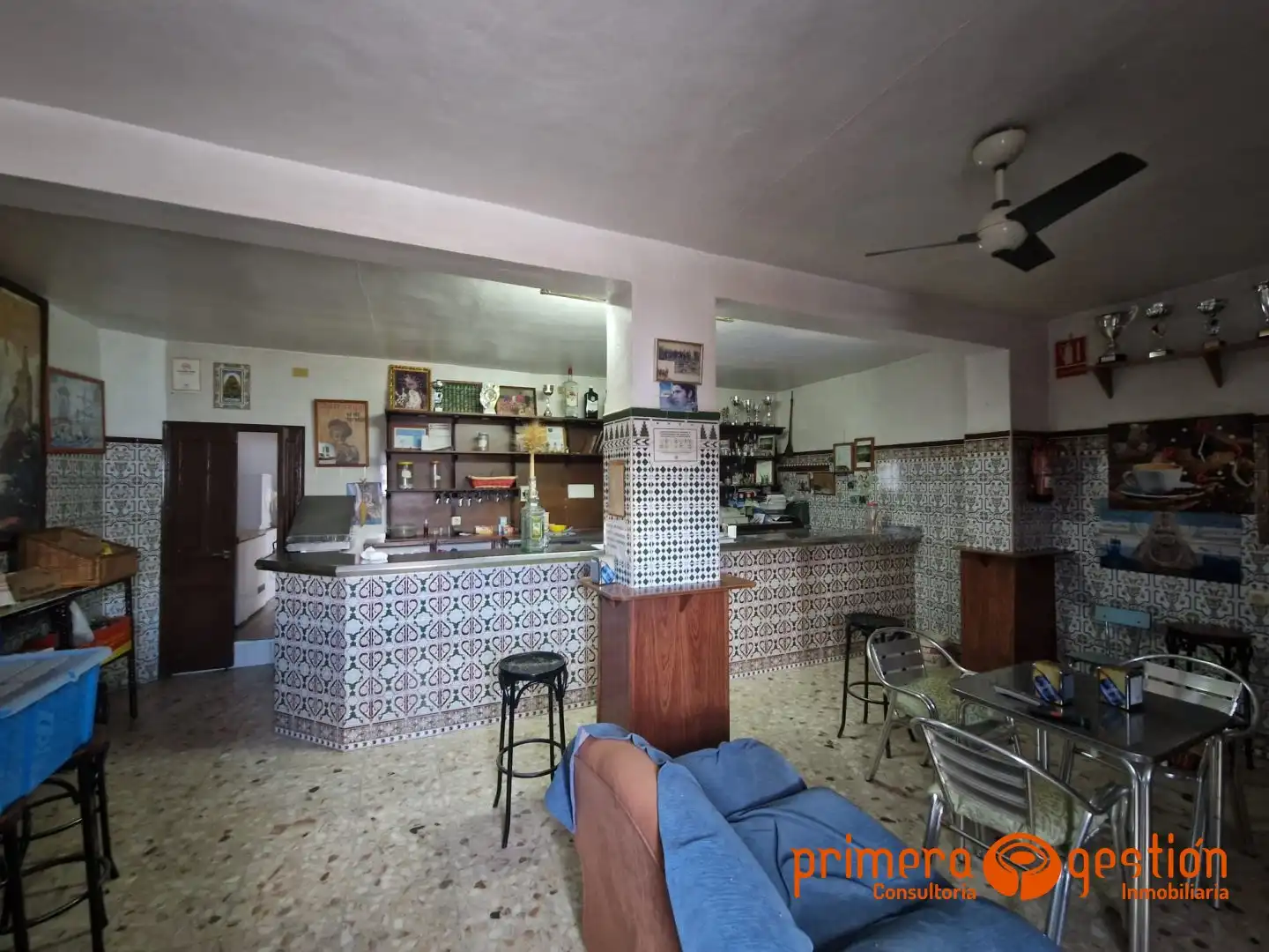 House with terrace for sale in Lora del Río, imagen 2