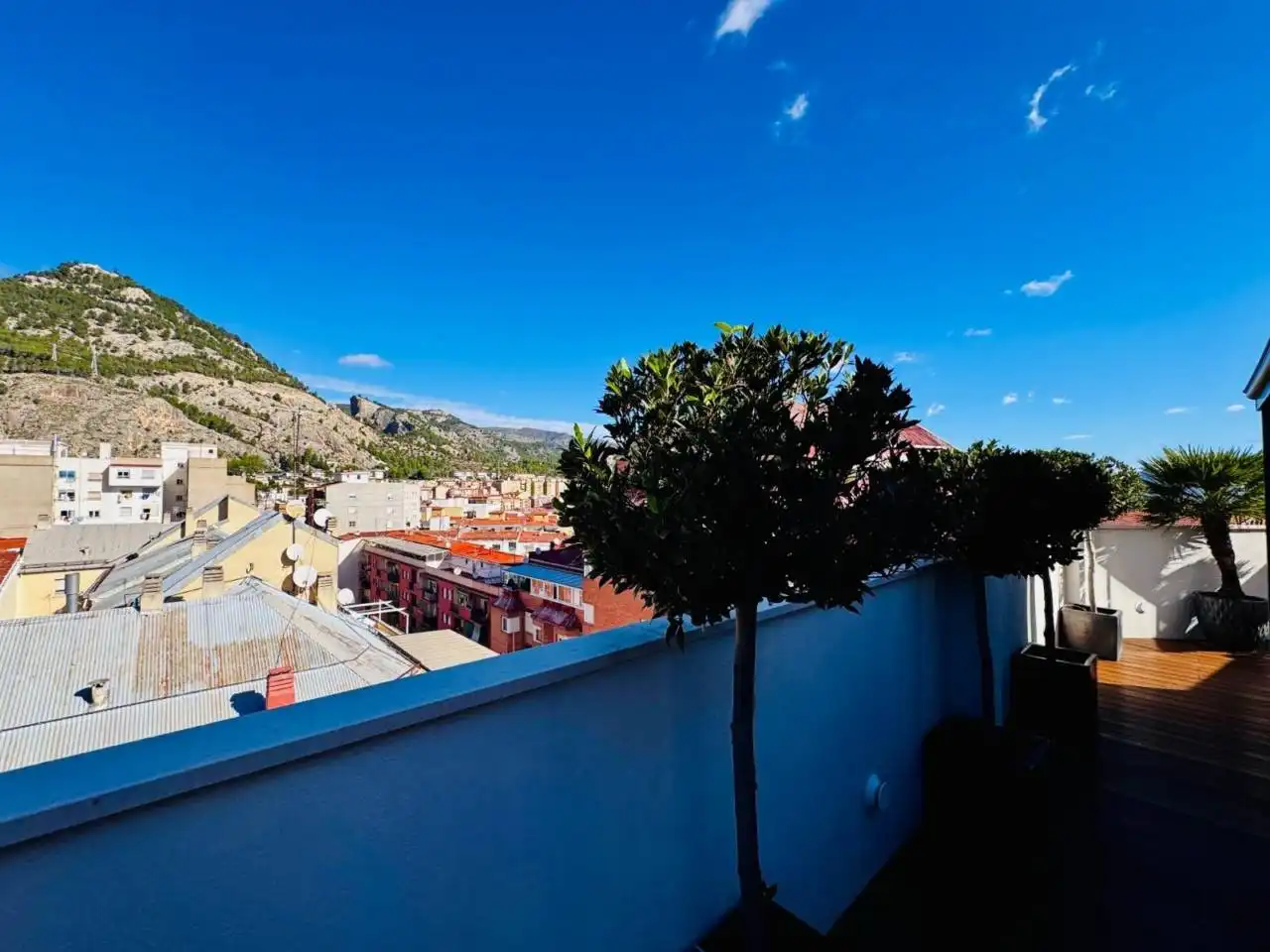 Vista exterior de Ático en venta en Alcoy / Alcoi con Aire acondicionado, Jardín privado y Terraza