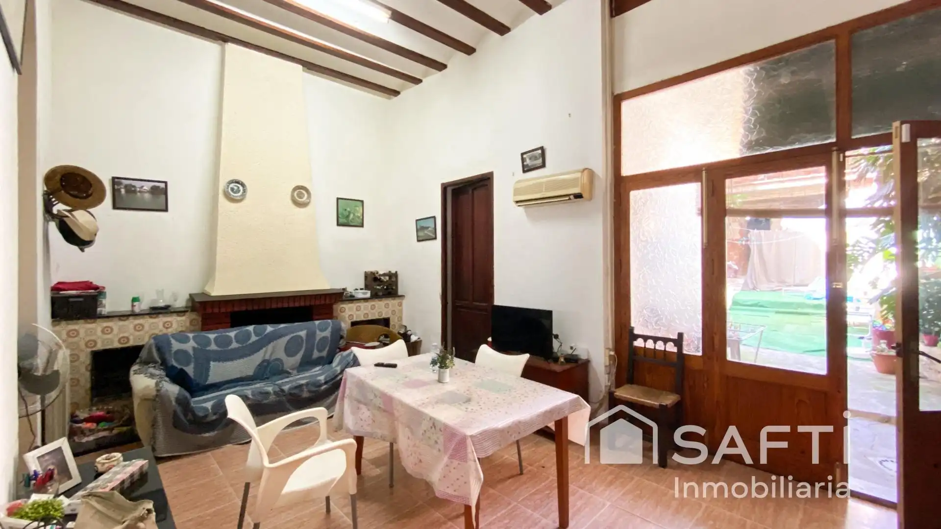 Sala d'estar de Casa adosada en venda en Antella amb Calefacció