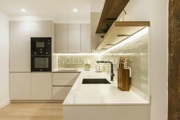 Kitchen of Flat for sale in Madrid  with Air Conditioner, Heating and Parquet flooring