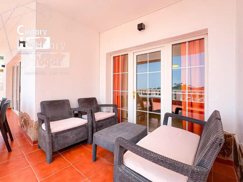 Detached house with pool for sale in Calle de Finlandia, imagen 9