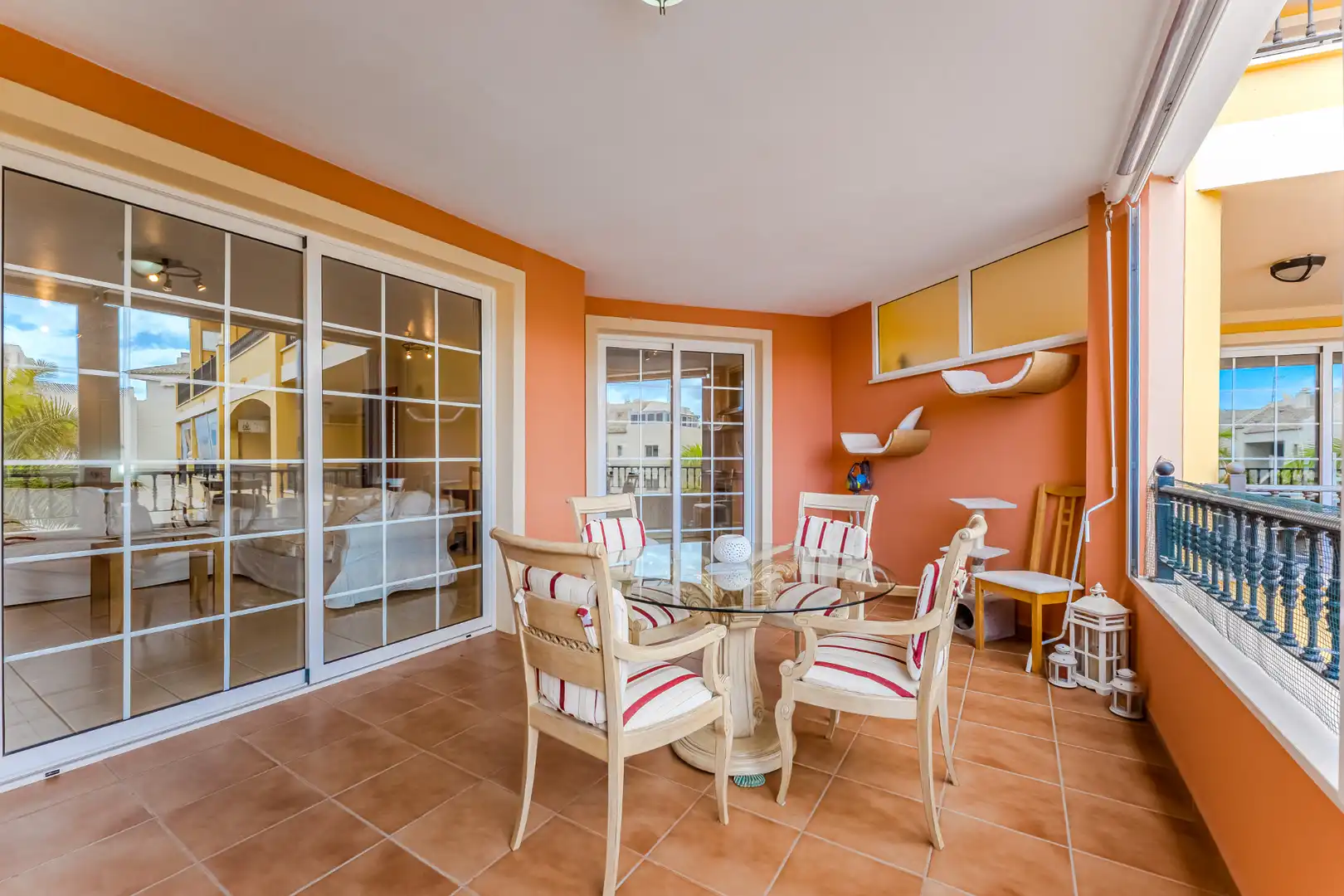 Comedor de Piso en venta en Arona con Terraza, Amueblado y Horno
