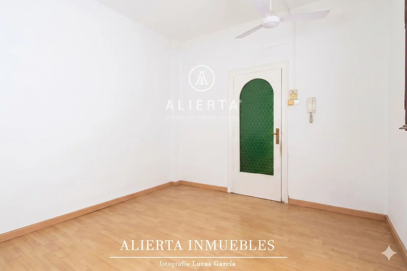 Habitación de Casa o chalet en venta en Zaragoza con Calefacción y Terraza