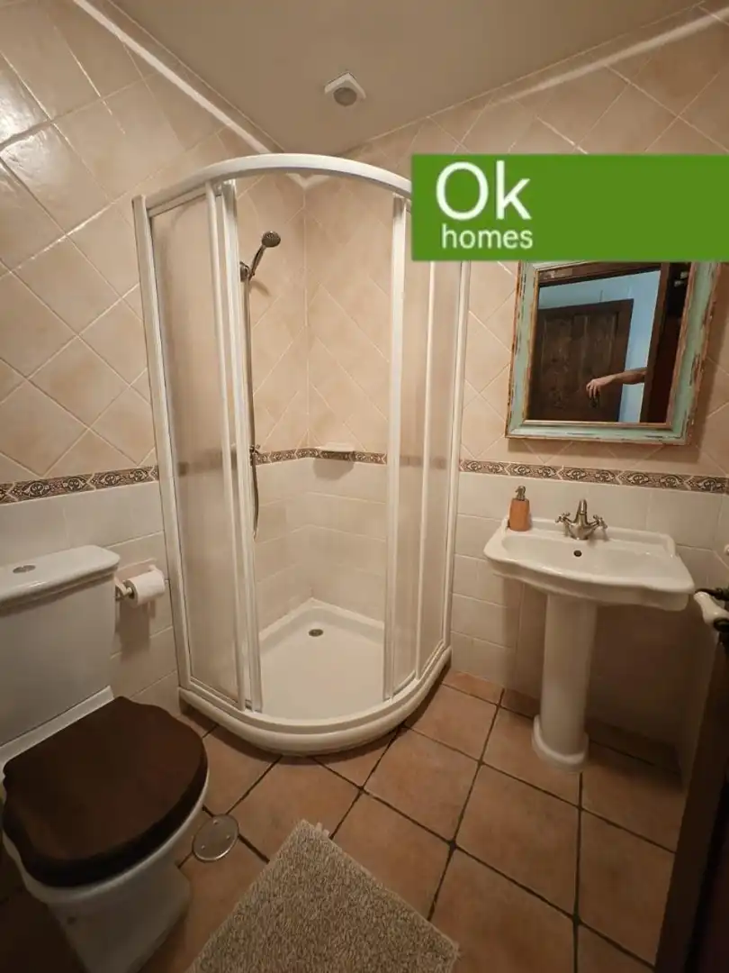 Badezimmer von Country house zum Verkauf in Sobrado (A Coruña) mit Heizung, Privatgarten und Parkett