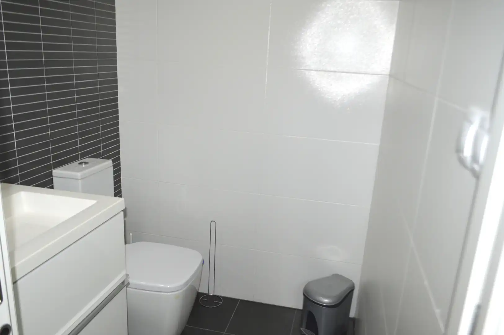 Badezimmer von Loft zur Miete in Manises mit Klimaanlage, Heizung und Möbliert
