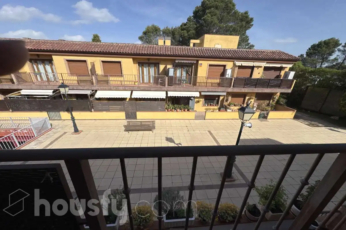 Terraza de Piso de alquiler en Villalbilla con Aire acondicionado, Parquet y Trastero