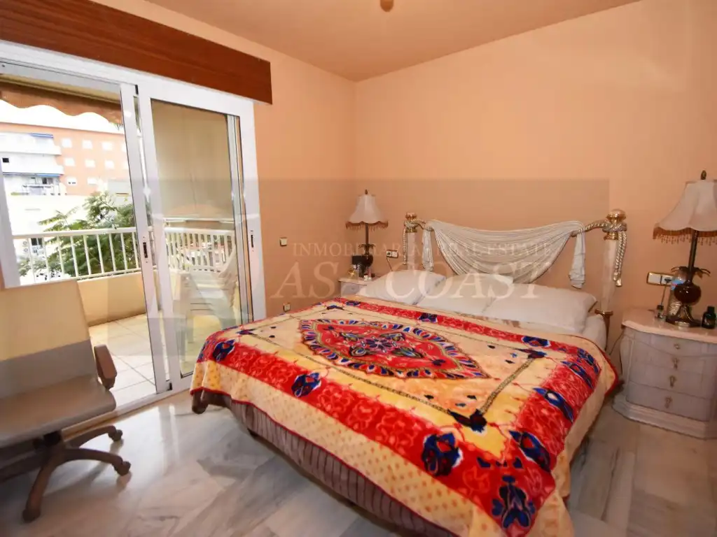 Flat for sale in Puerto Deportivo